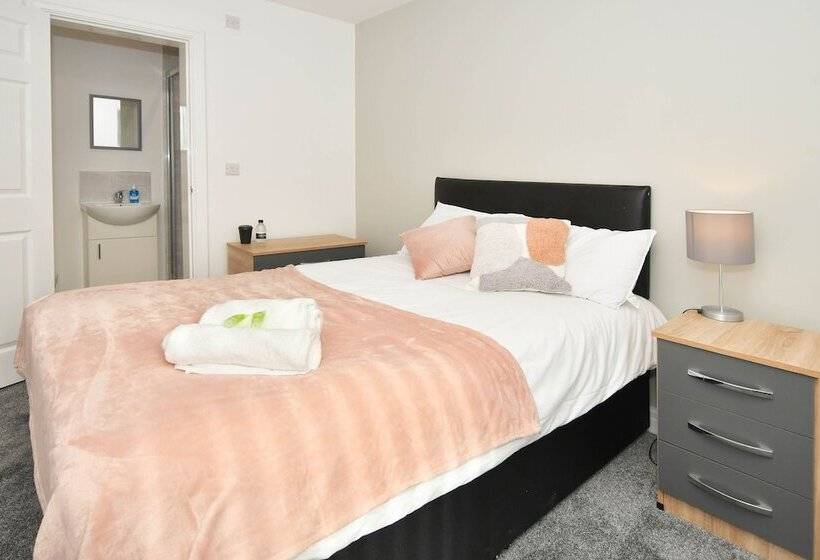 Пансион Townhouse@ 147 Westminster Street Crewe