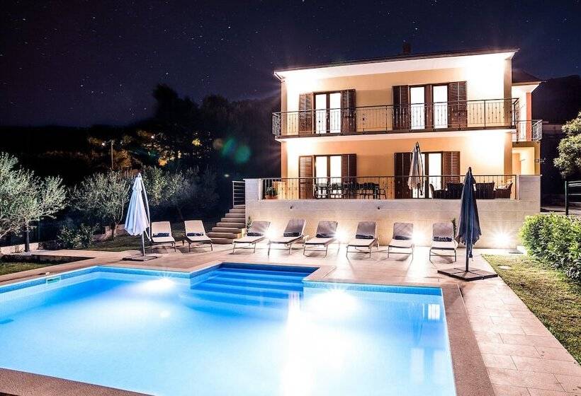 بنسيون Villa Dalmatica