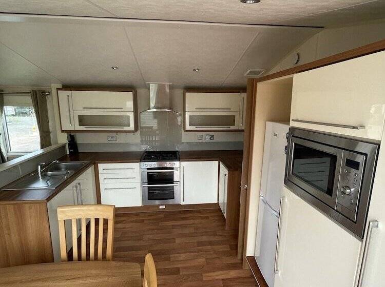 דירת נופש 2 Bedroom Parkhome In Uddingston, Glasgow