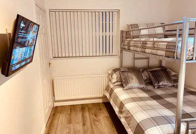 إقامة Beautiful 3 Bed House In Londonderry