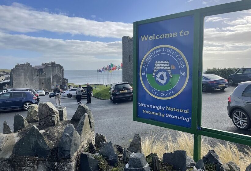 레지던스 Beautiful 3 Bed House In Sunny Killough Down