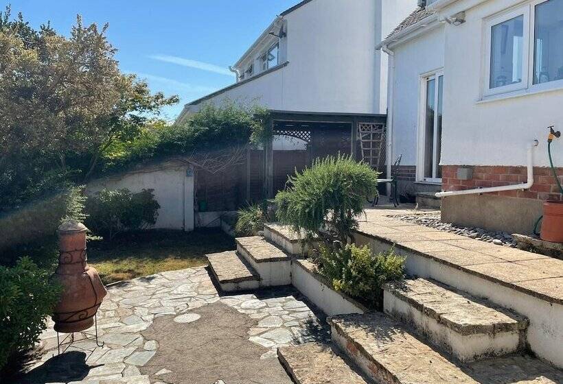 レジデンス Beautiful, Spacious 4 Bed House In Brixham