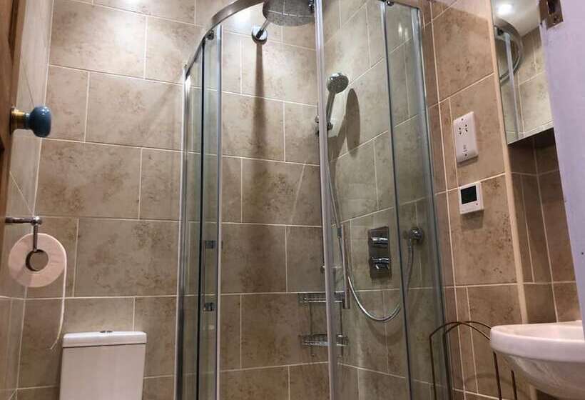 住所  Captivating 3 Bed House In Ventnor