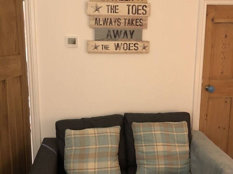 住所  Captivating 3 Bed House In Ventnor