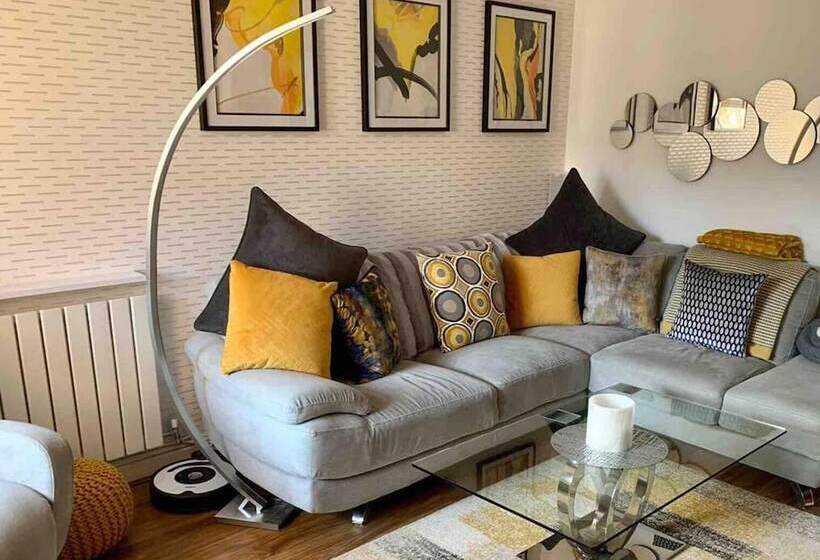 דירת נופש Charming 3 Bed House In Bedworth Nec, Bhx Airport