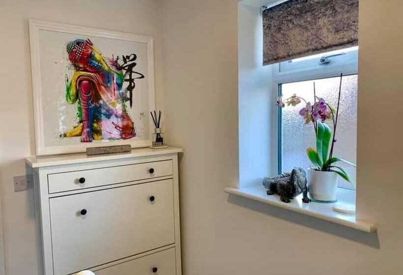 إقامة Charming 3 Bed House In Bedworth Nec, Bhx Airport