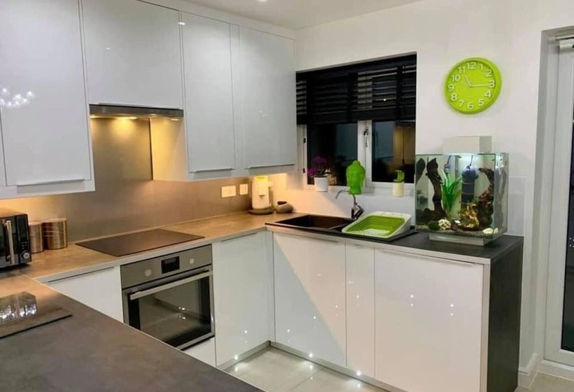 דירת נופש Charming 3 Bed House In Bedworth Nec, Bhx Airport