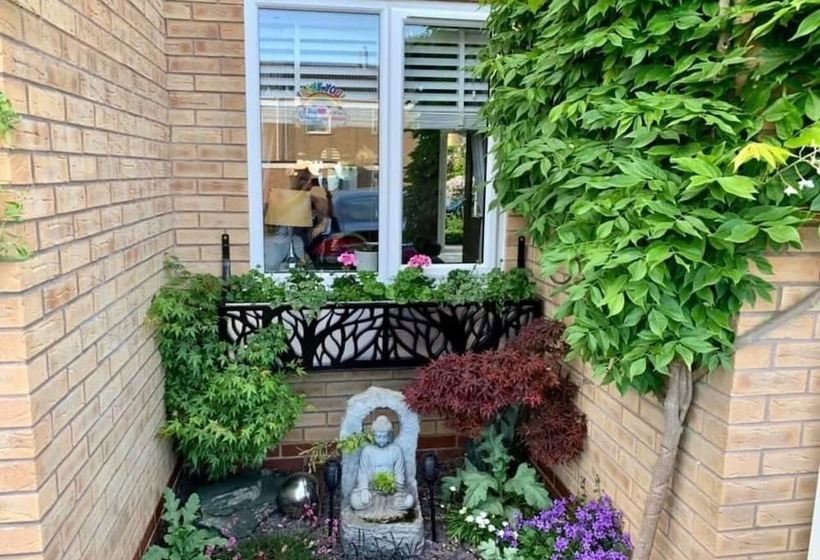 إقامة Charming 3 Bed House In Bedworth Nec, Bhx Airport