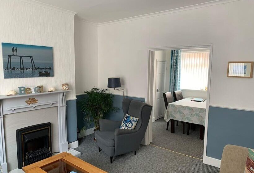 레지던스 Comfy House By The Beach, Northumberland Coast