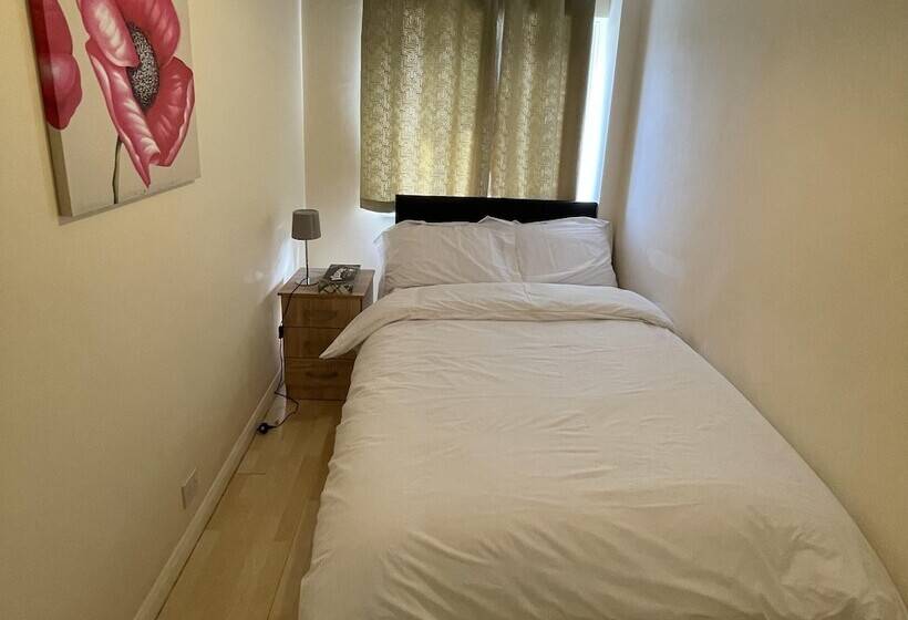 레지던스 Enjoy Lovely 4 Bed Apartment With Garden