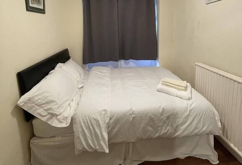 레지던스 Enjoy Lovely 4 Bed Apartment With Garden