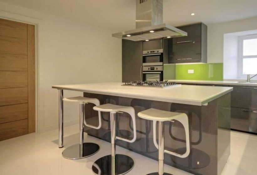 住所 Immaculate 4 Bed House In Paignton Near Beach