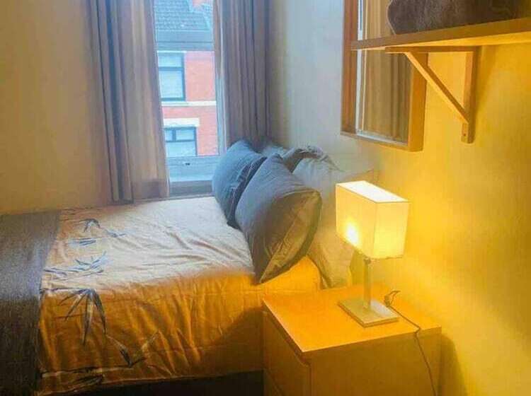 إقامة Immaculate 6 Bed House In Coventry