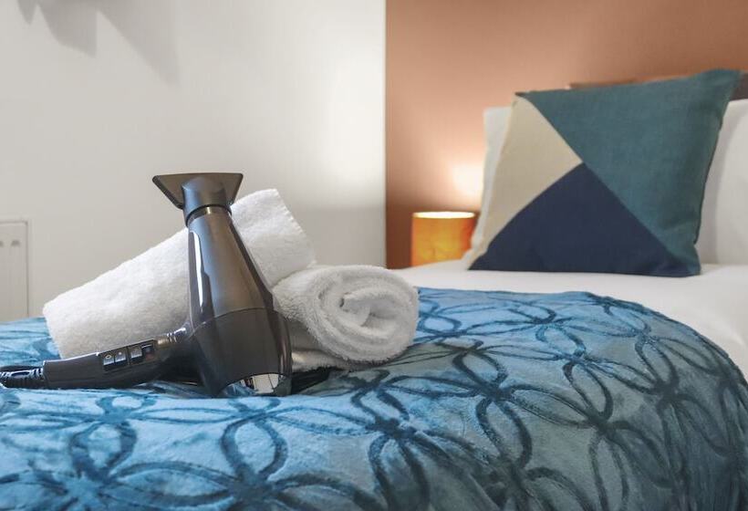 住所  Inviting 2 Bed House In Milton Keynes   Netflix