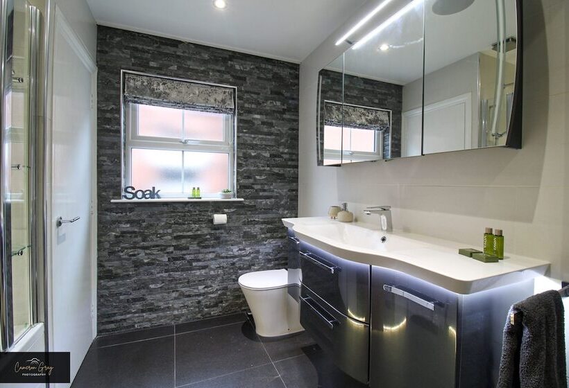 レジデンス Modern Home In Belfast, Office, Parking, Wifi