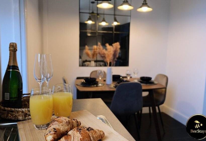 דירת נופש Pickmere House  An Oasis Near Town Centre