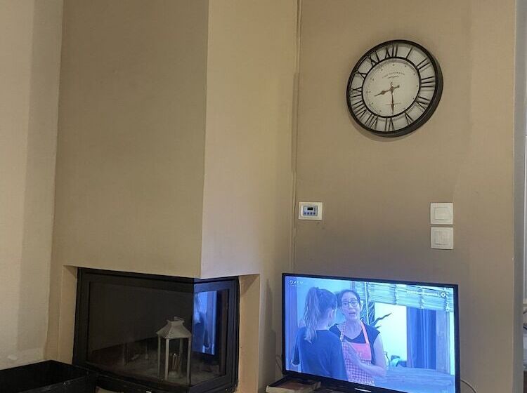 إقامة Remarkable 1 Bed House Corfu