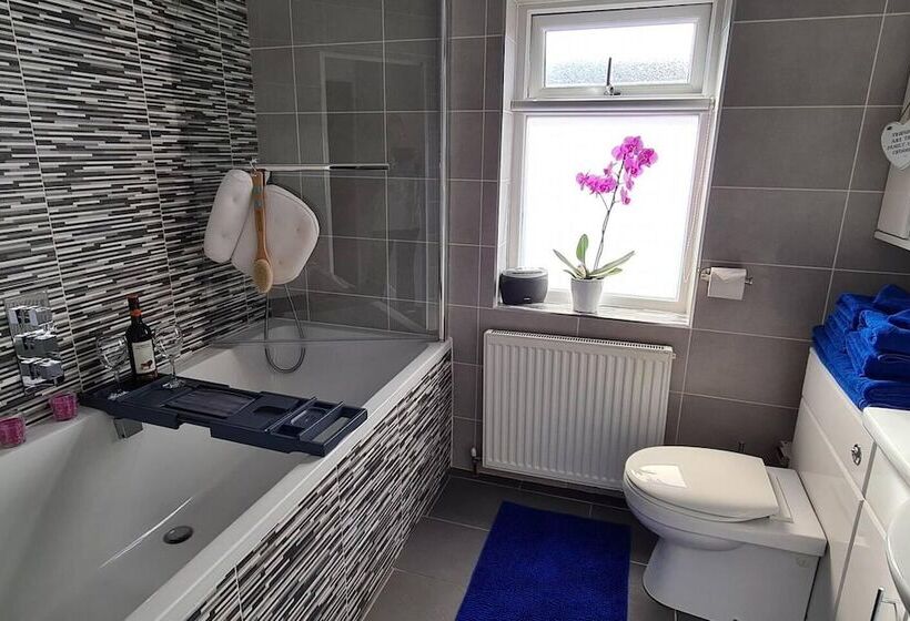 Резиденция Remarkable 3 Bed House In Newbiggin By The Sea