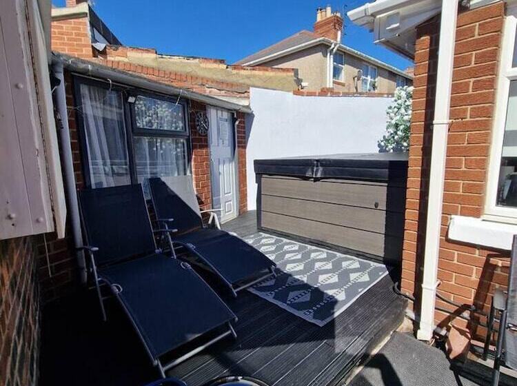 Резиденция Remarkable 3 Bed House In Newbiggin By The Sea