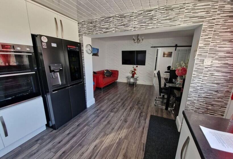 Резиденция Remarkable 3 Bed House In Newbiggin By The Sea