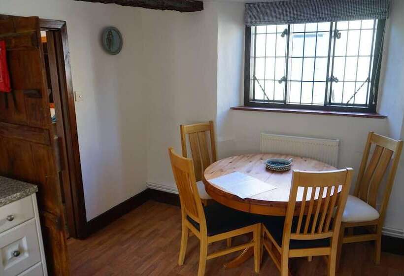 住所  Historic 2bed   Traditional Countryside Retreat