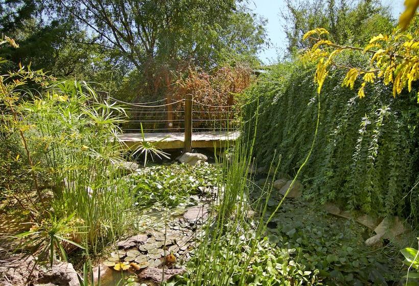 استراحتگاه Terrazas De Belgrano   Club De Montaña