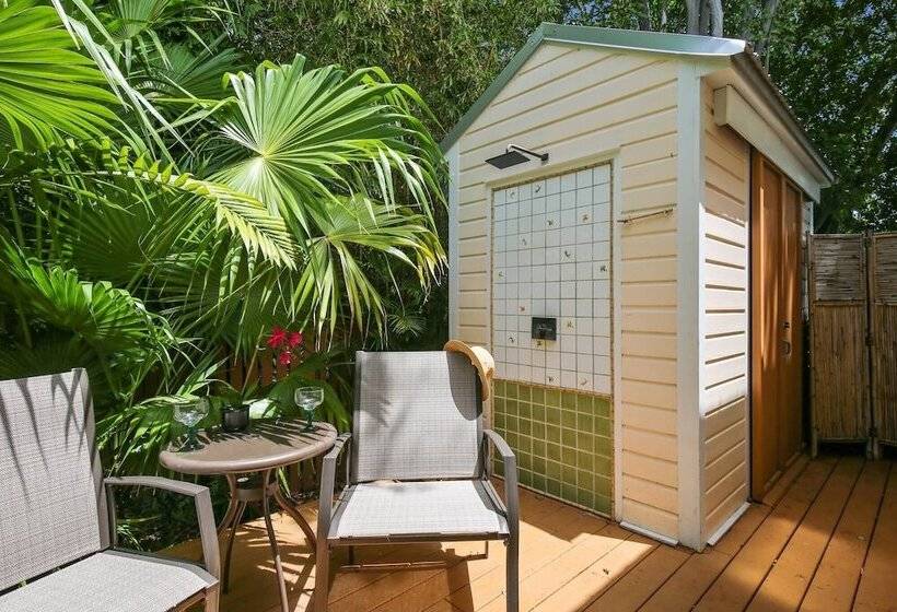 Serenity By Avantstay Guest House In Old Town W/ Shared Pool Month Long Stays Only