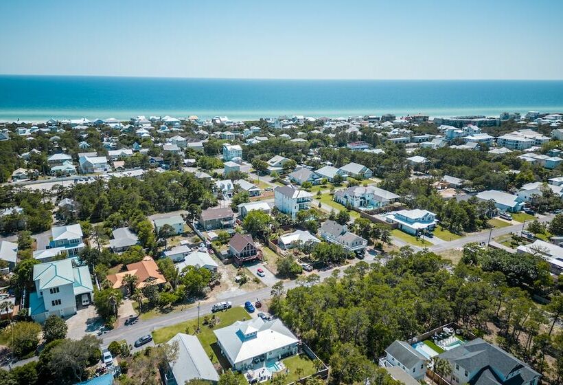 Southern Charms By Avantstay Historic Home! Pet Friendly!