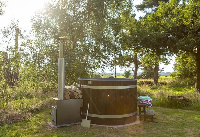 Orion 4 Person Stunning Lotus Belle Tent