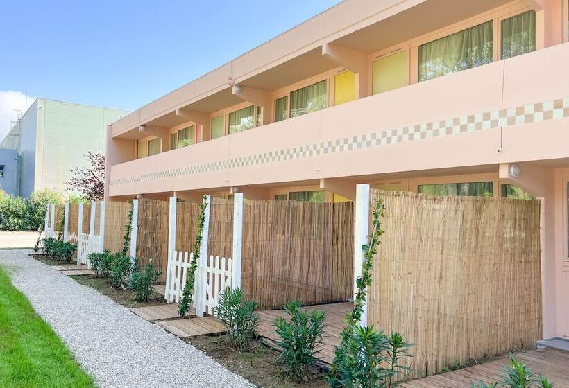 فندق Kyriad Cannes   Mandelieu