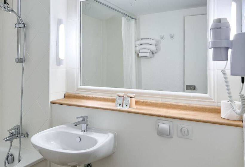 فندق Kyriad Cannes   Mandelieu