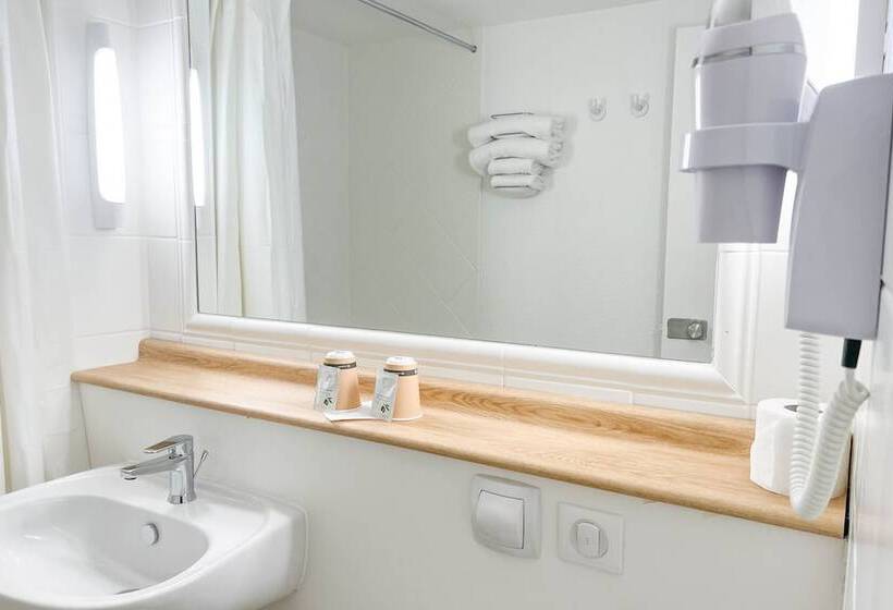 فندق Kyriad Cannes   Mandelieu