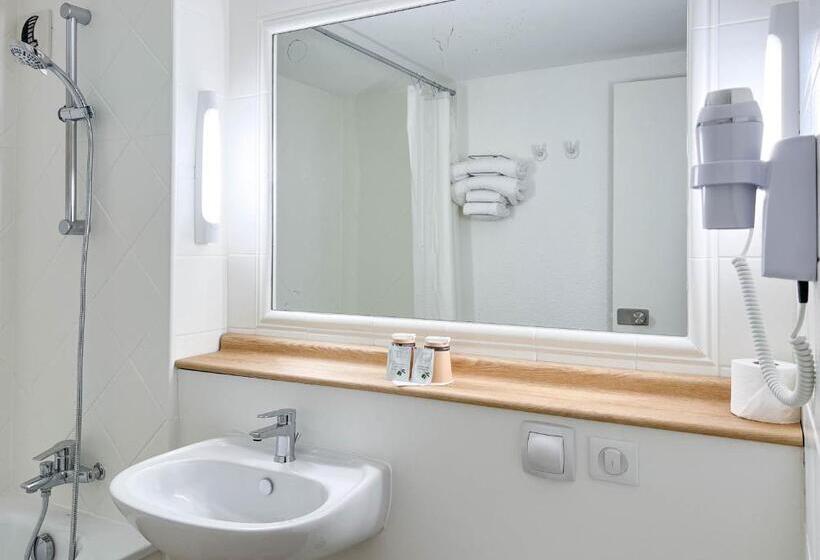 فندق Kyriad Cannes   Mandelieu