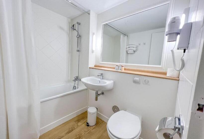 فندق Kyriad Cannes   Mandelieu