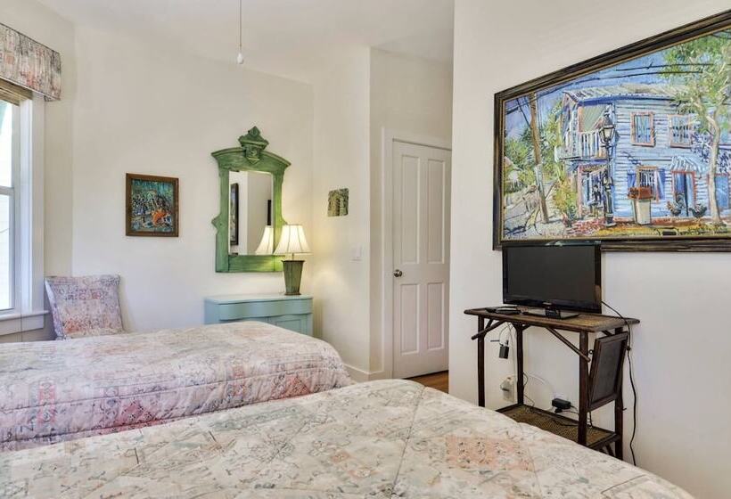 Tropical Dreaming By Avantstay 4 Blks To Beach! Private Pool!