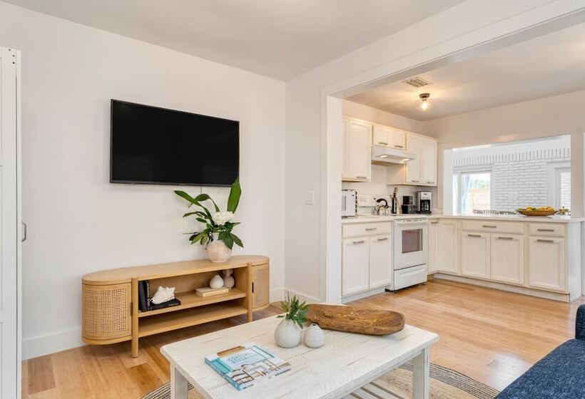 Twin Fin By Avantstay Walk To The Beach   Chic 30a Retreat