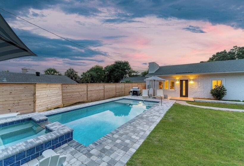 Twin Fin By Avantstay Walk To The Beach   Chic 30a Retreat