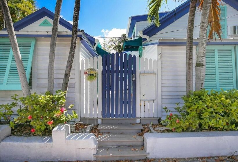 Windchime By Avantstay Walk To Duval Street Month Long Stays Only