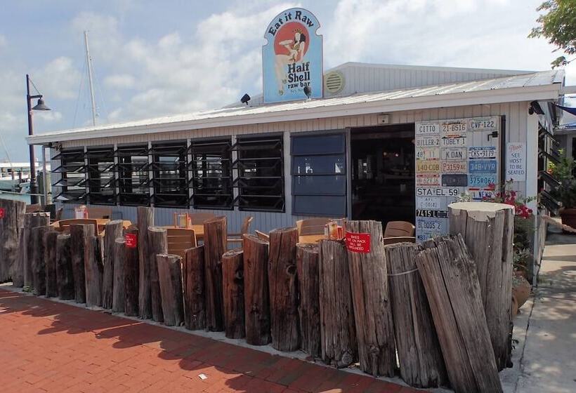 Windchime By Avantstay Walk To Duval Street Month Long Stays Only