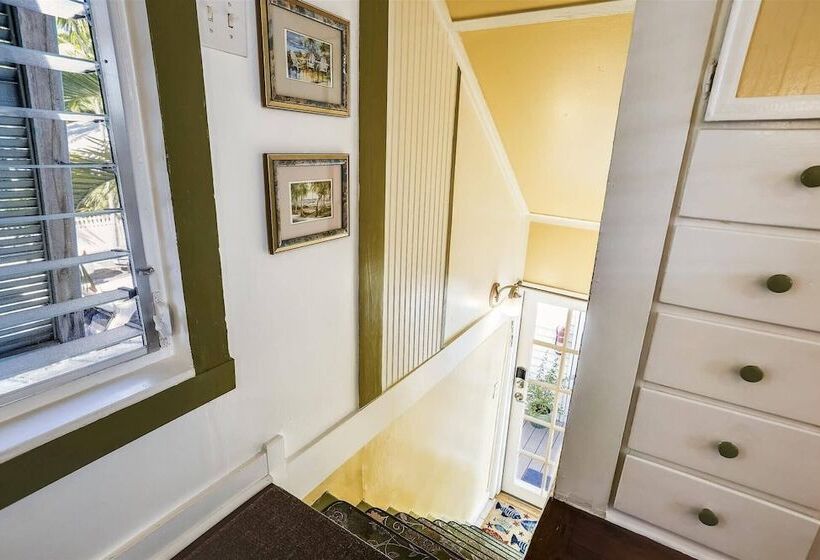 Windchime By Avantstay Walk To Duval Street Month Long Stays Only