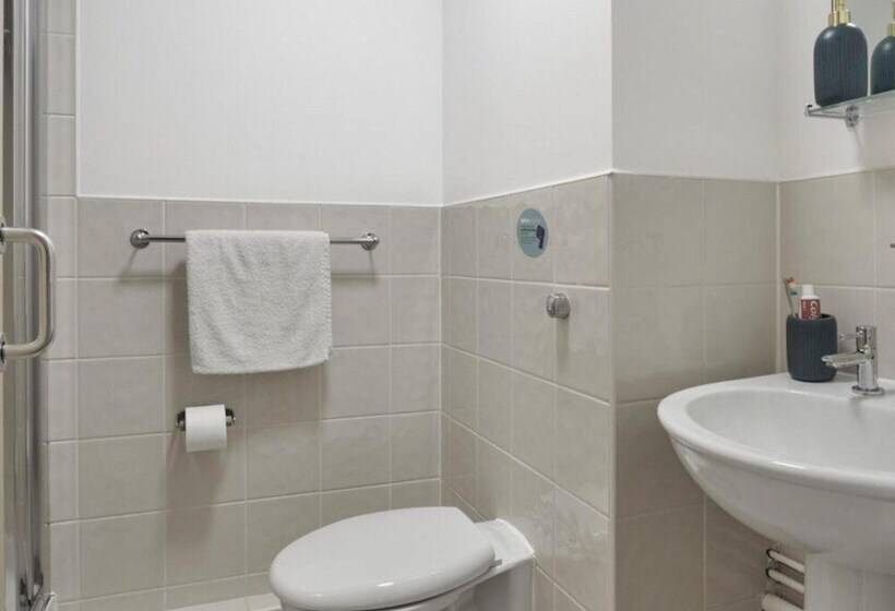 هاستل Ensuite Rooms, Coventry   Campus Accommodation