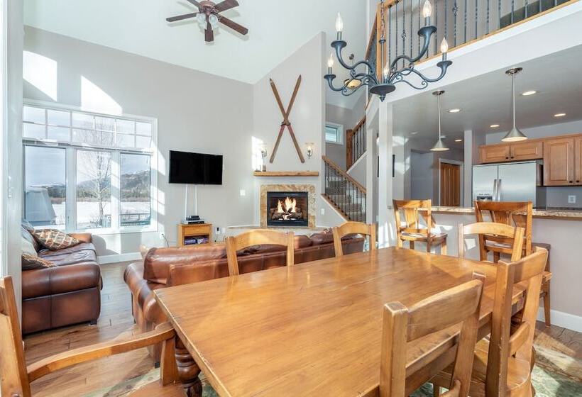 Bachman Village 14 By Avantstay Close To Town & The Slopes W/ Hot Tub! Permit#12038