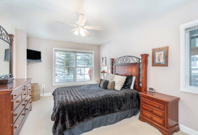 Bachman Village 14 By Avantstay Close To Town & The Slopes W/ Hot Tub! Permit#12038