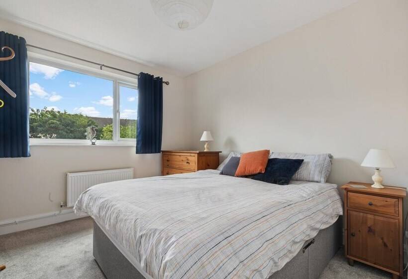 Ballyroan   Peaceful Dog Friendly Cottage