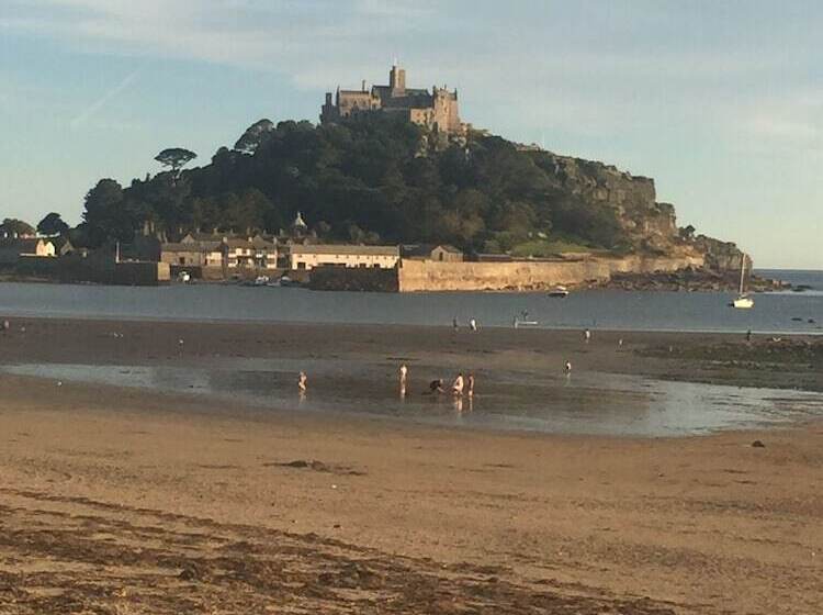 Beautiful 1 Bed Studio In Boyton Launceston