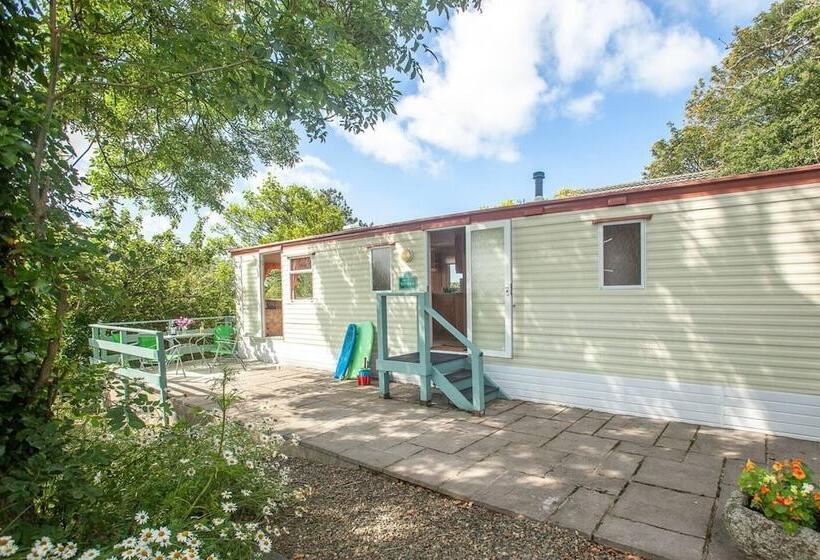 Beautiful 3 Bed Cabin In Pembrokeshire Coast