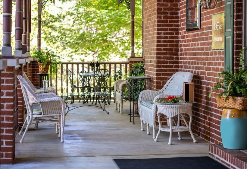 تختخواب و صبحانه Angel At Rose Hall