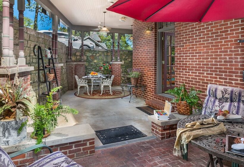 تختخواب و صبحانه Angel At Rose Hall