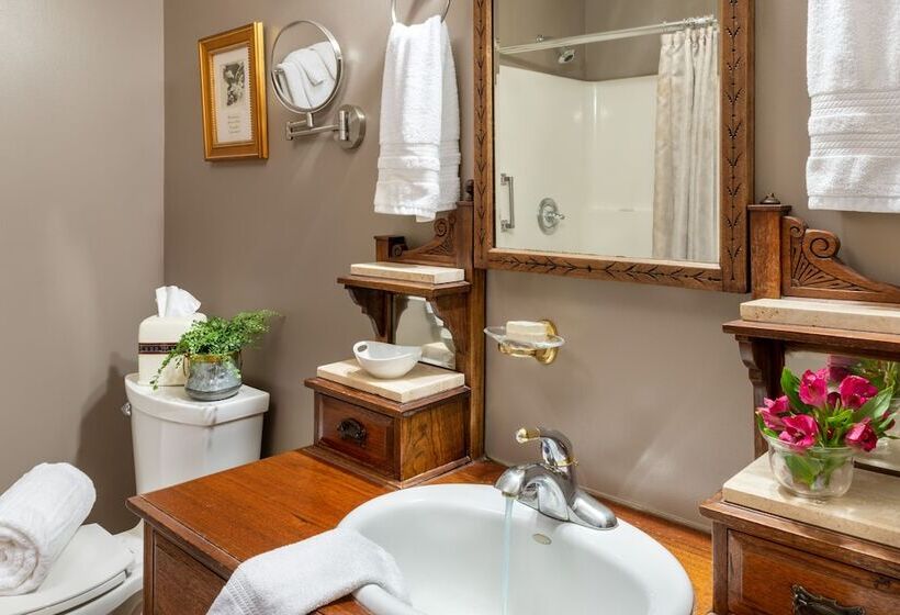 تختخواب و صبحانه Angel At Rose Hall