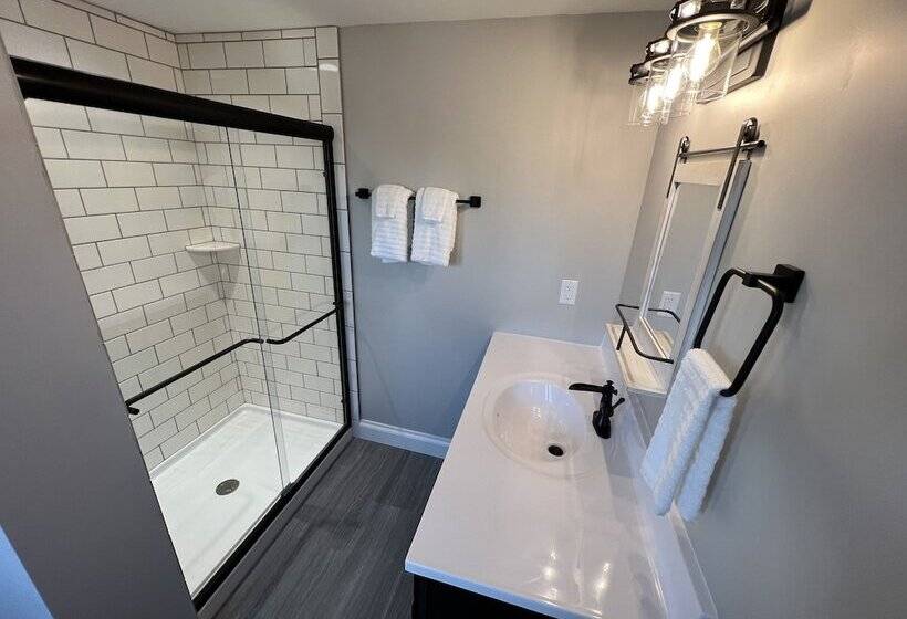 민박 Homestay On Main By Twin Lakes Creamery